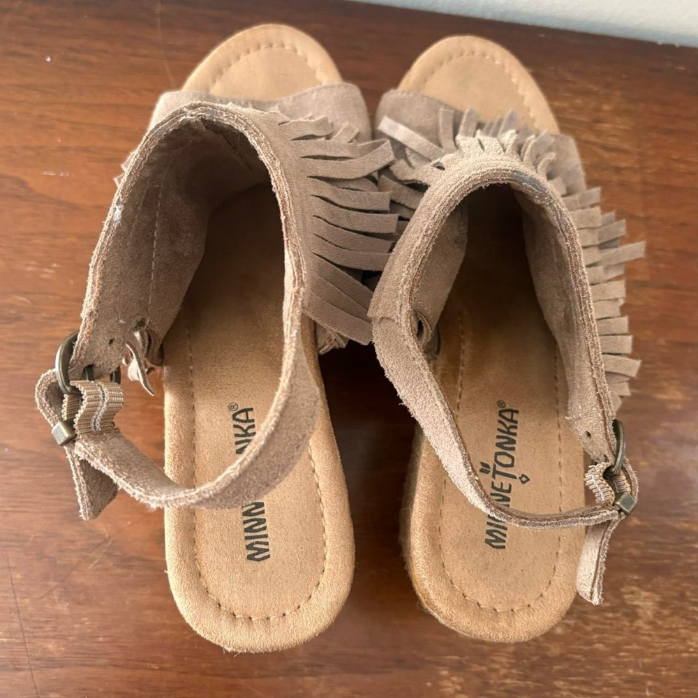 Minnetonka Tan Suede Wedges - Picture 4 of 8